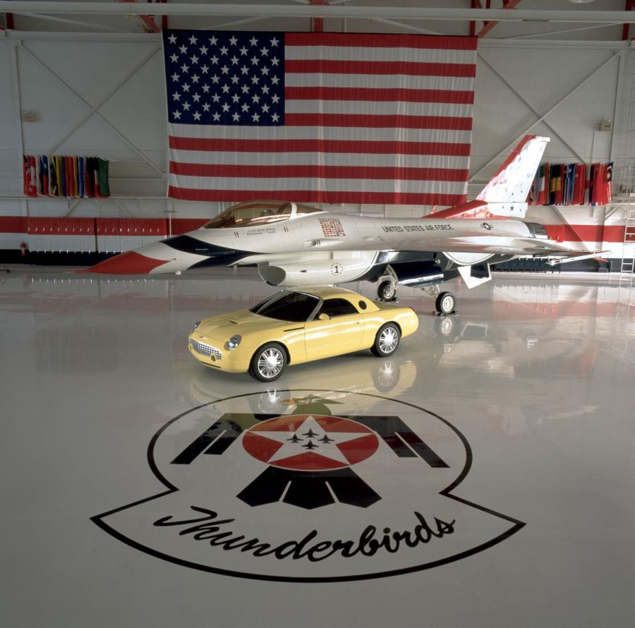 Ford Thunderbird Concept 1998 года  (фото 28 из 44)